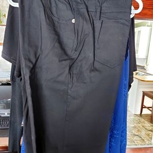 Ladies shorts 2xl NEW with tags